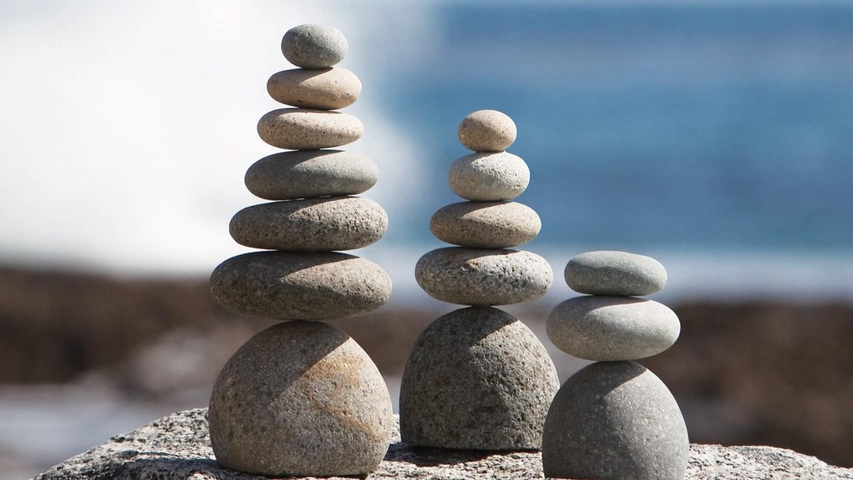 Egyensúlyban lévő kövek / Balanced stones